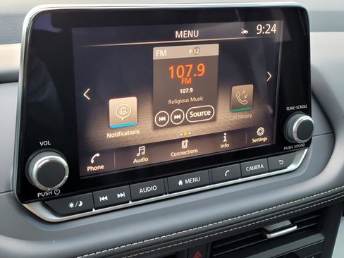 New 2026 Nissan Rogue SV w/ SV Premium Package image 15