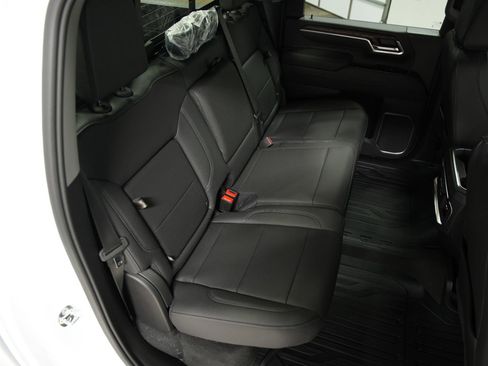 New 2026 GMC Sierra 2500 SLT w/ SLT Premium Package image 14