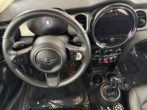 Used 2023 MINI Cooper 4-Door Hardtop FWD image 25