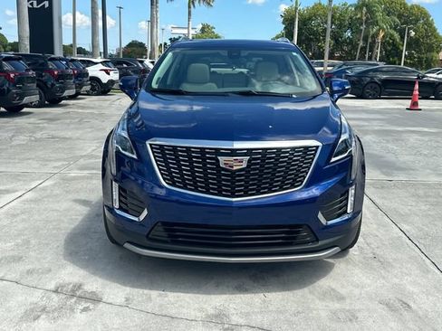 Used 2023 Cadillac XT5 Premium Luxury FWD image 3