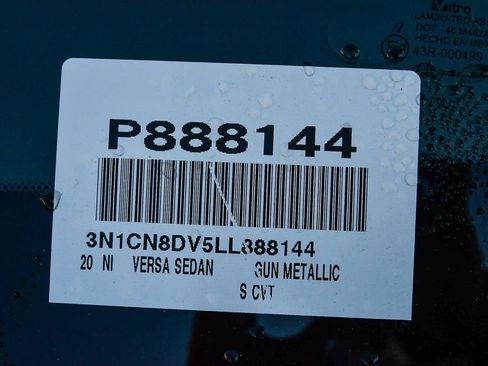 Used 2020 Nissan Versa S image 35