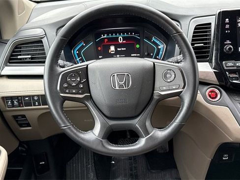 Used 2023 Honda Odyssey EX-L image 17