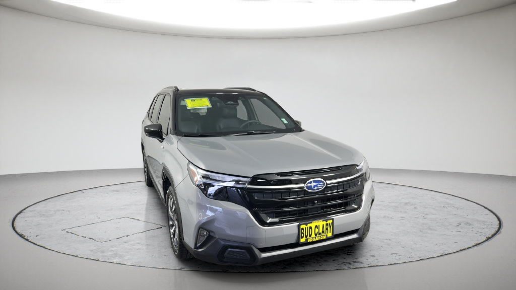 Used 2025 Subaru Forester Touring AWD/4WD image 4