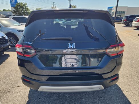 Certified 2023 Honda Pilot EX-L image 5