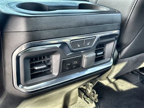 Used 2023 Chevrolet Silverado 2500 High Country image 17