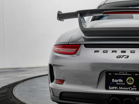 Used 2015 Porsche 911 GT3 RWD image 14