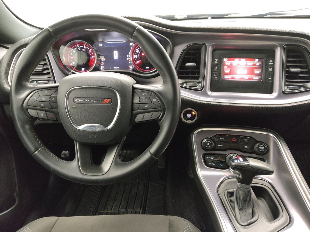 Used 2017 Dodge Challenger SXT RWD image 22
