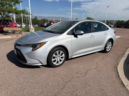 Used 2024 Toyota Corolla LE FWD image 3