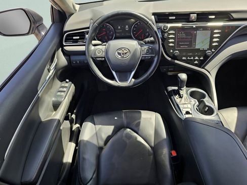 Used 2020 Toyota Camry XSE image 28