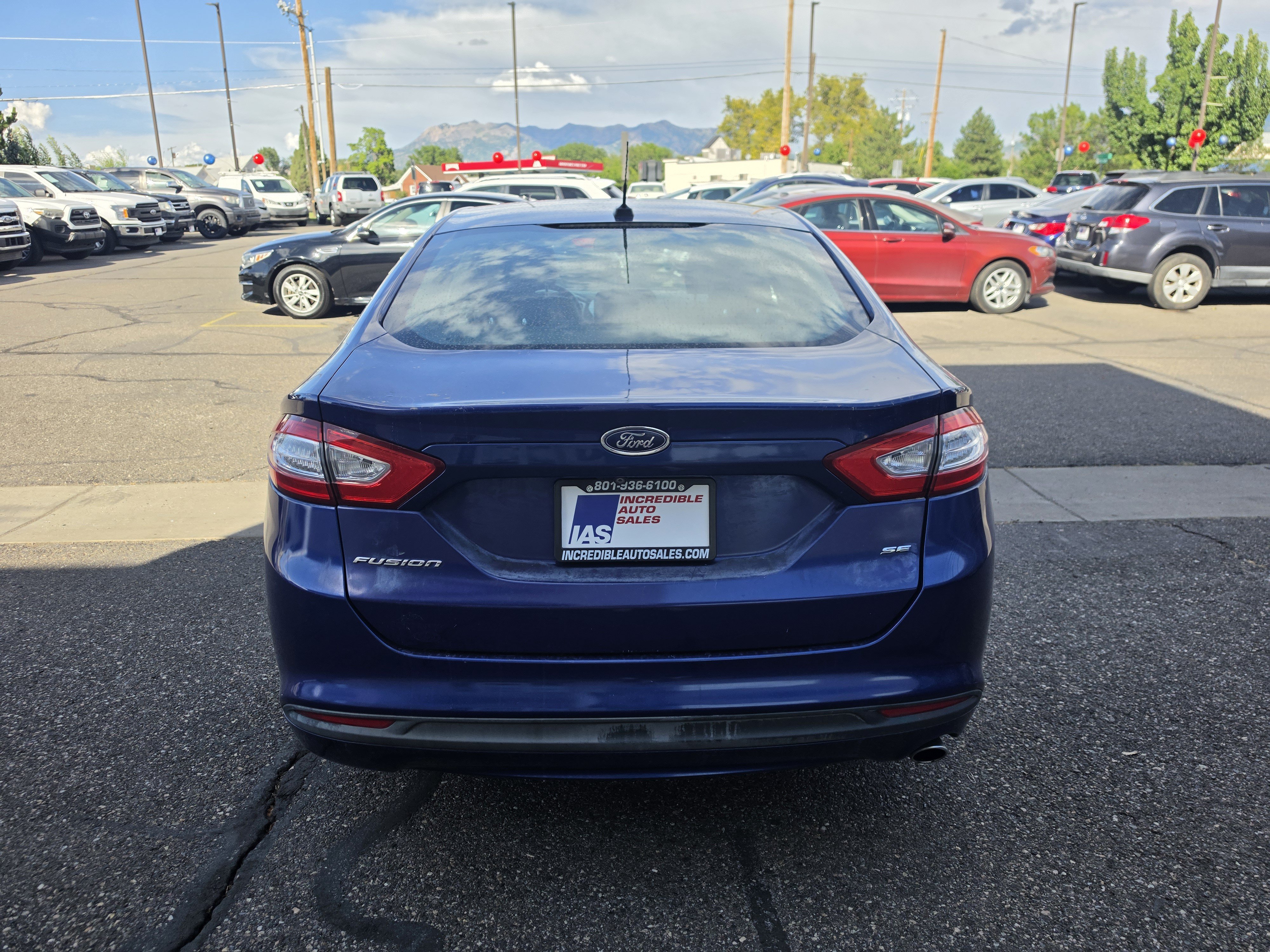 Used 2015 Ford Fusion SE FWD image 6