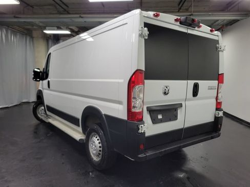 Used 2025 RAM ProMaster 2500 w/ U-Haul Equipment Group FWD image 6