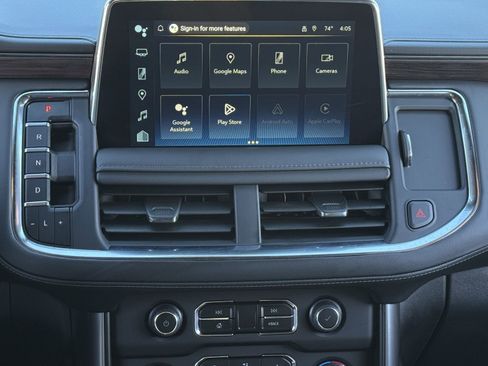 Used 2024 Chevrolet Tahoe Z71 w/ Luxury Package image 18