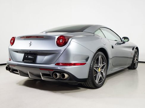 Used 2016 Ferrari California T RWD image 6