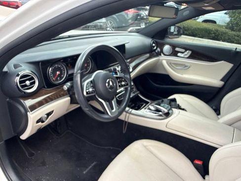 Used 2019 Mercedes-Benz E 300 4MATIC image 5