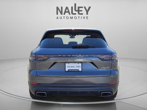Used 2019 Porsche Cayenne E-Hybrid image 5
