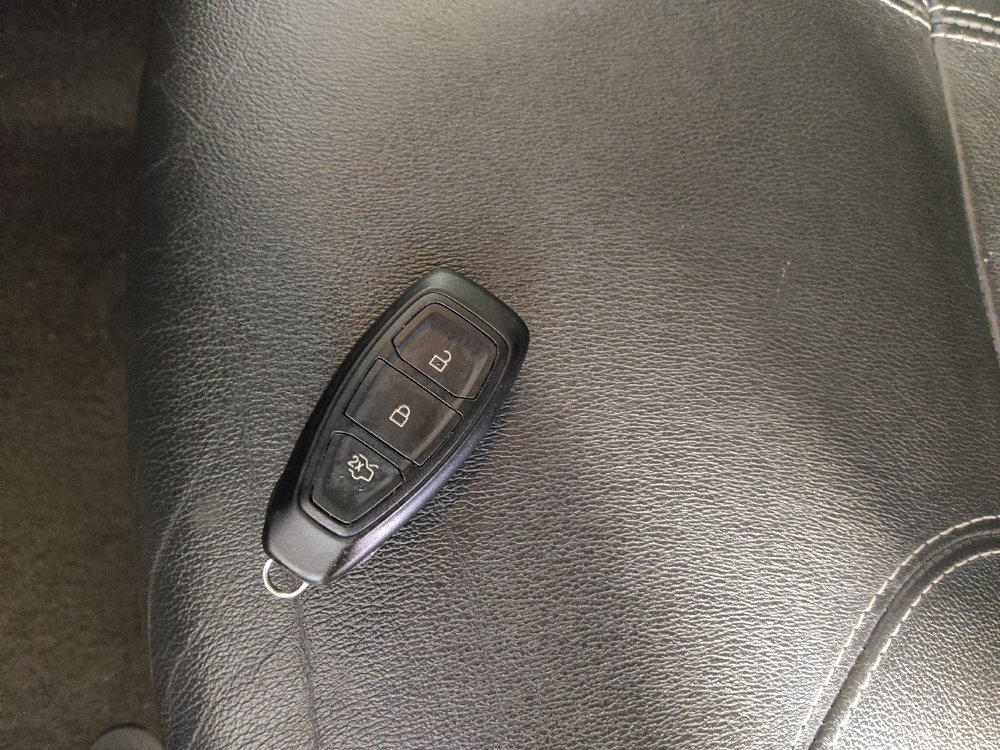 Used 2014 Ford Fiesta Titanium FWD image 32