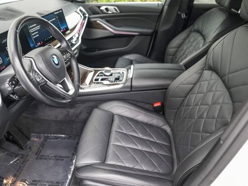 Used 2024 BMW X5 xDrive50e image 17