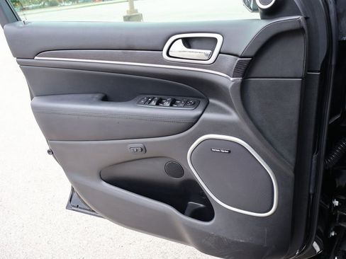 Used 2018 Jeep Grand Cherokee Summit AWD/4WD image 36