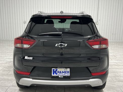 Used 2022 Chevrolet TrailBlazer LT w/ LPO, Blackout Package image 4