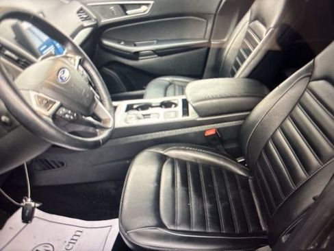 Used 2023 Ford Edge SEL w/ Convenience Package image 6