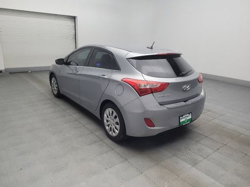 Used 2016 Hyundai Elantra GT FWD image 5