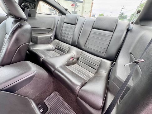 Used 2007 Ford Mustang GT Premium RWD image 12