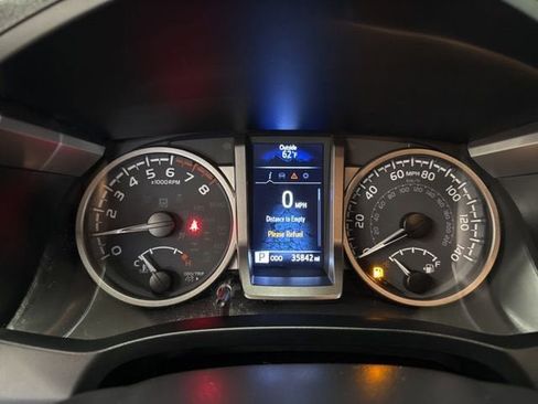 Used 2023 Toyota Tacoma SR5 w/ Black Out Package (TMS) AWD/4WD image 13