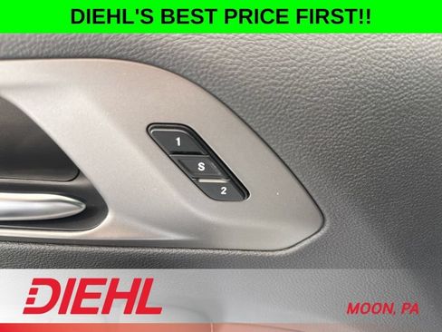 New 2027 Chrysler Pacifica Select FWD image 27