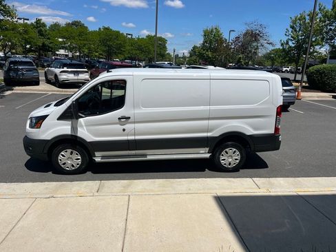 Used 2024 Ford Transit 250 Low Roof w/ Exterior Upgrade Package RWD image 4