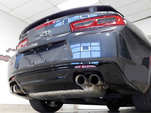 Used 2018 Chevrolet Camaro SS RWD image 63