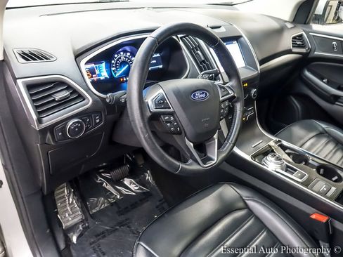 Used 2019 Ford Edge SEL w/ Equipment Group 201A image 11