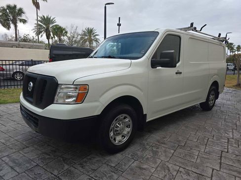 Used 2020 Nissan NV 2500 SV image 7