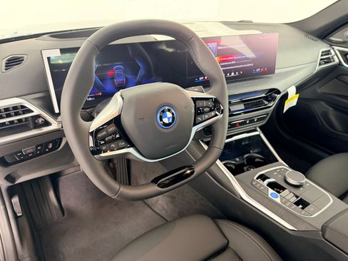 New 2026 BMW i4 eDrive40 RWD image 4