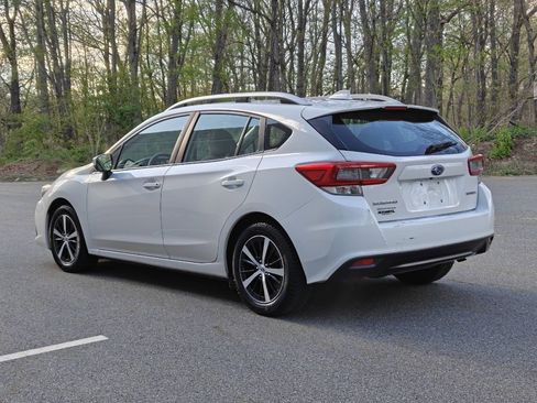 Used 2022 Subaru Impreza 2.0i Premium AWD/4WD image 6