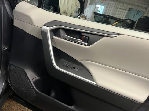 New 2025 Toyota RAV4 XLE image 31