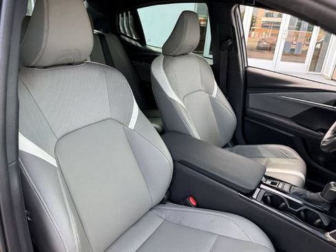Used 2025 Toyota Camry SE w/ Convenience Package FWD image 22