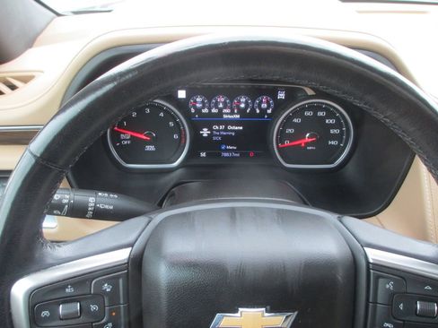 Used 2021 Chevrolet Tahoe Premier image 32