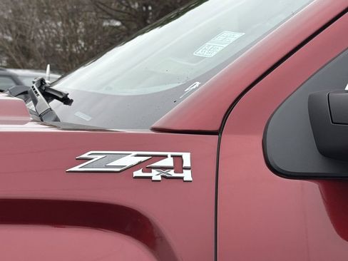 Used 2017 GMC Sierra 1500 SLT image 31