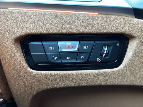 Certified 2023 BMW 330i Sedan w/ Premium Package image 23