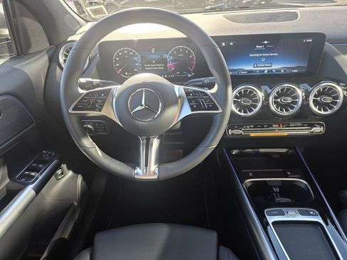 Certified 2025 Mercedes-Benz GLA 250 4MATIC image 17