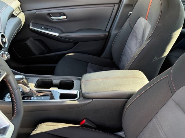 Used 2025 Nissan Sentra SR FWD image 14