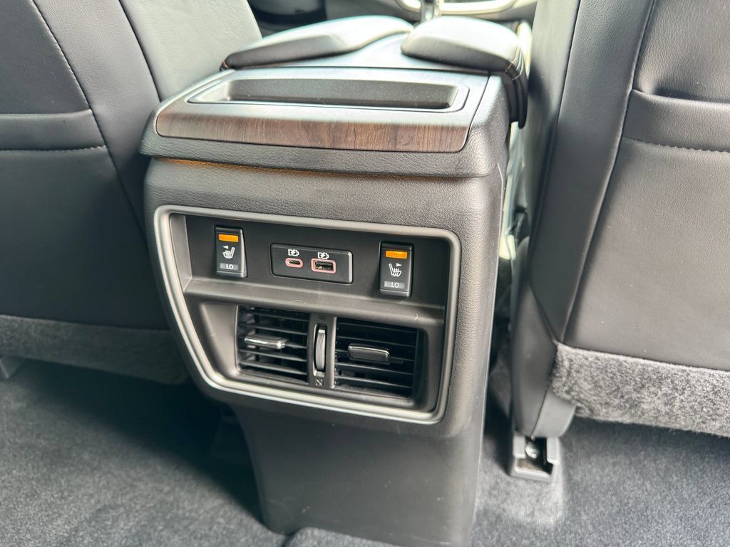 Used 2023 Nissan Murano Platinum w/ Cargo Package FWD image 15