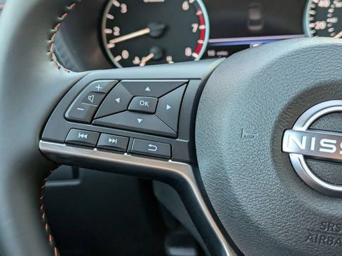 Certified 2025 Nissan Sentra SR FWD image 20