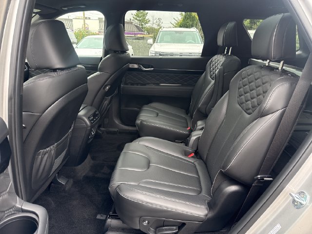 Used 2022 Hyundai Palisade Calligraphy w/ Winter Package AWD/4WD image 25