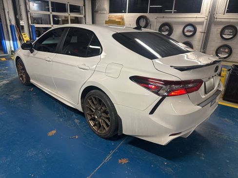 Used 2023 Toyota Camry SE image 7