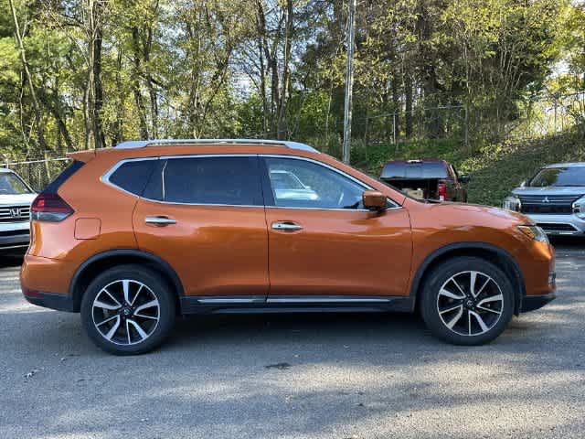 Used 2019 Nissan Rogue SL AWD/4WD image 3