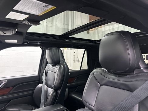 Used 2023 Lincoln Navigator L Reserve image 37