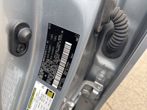 Used 2023 Toyota Corolla Cross L image 18