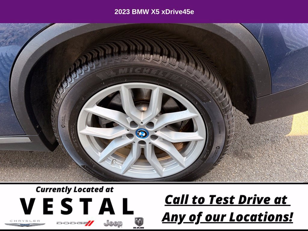 Used 2023 BMW X5 xDrive45e w/ Executive Package AWD/4WD image 13