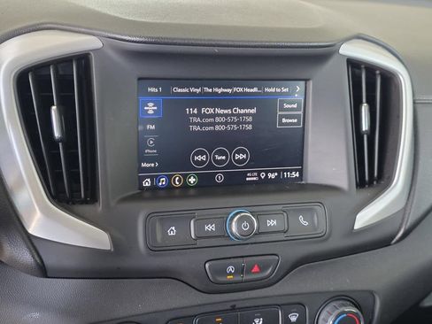 Used 2024 GMC Terrain SLE AWD/4WD image 16